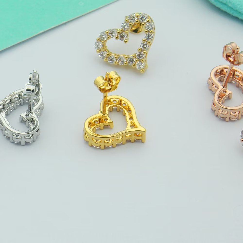 T Heart Diamonds Rose Gold Earrings
