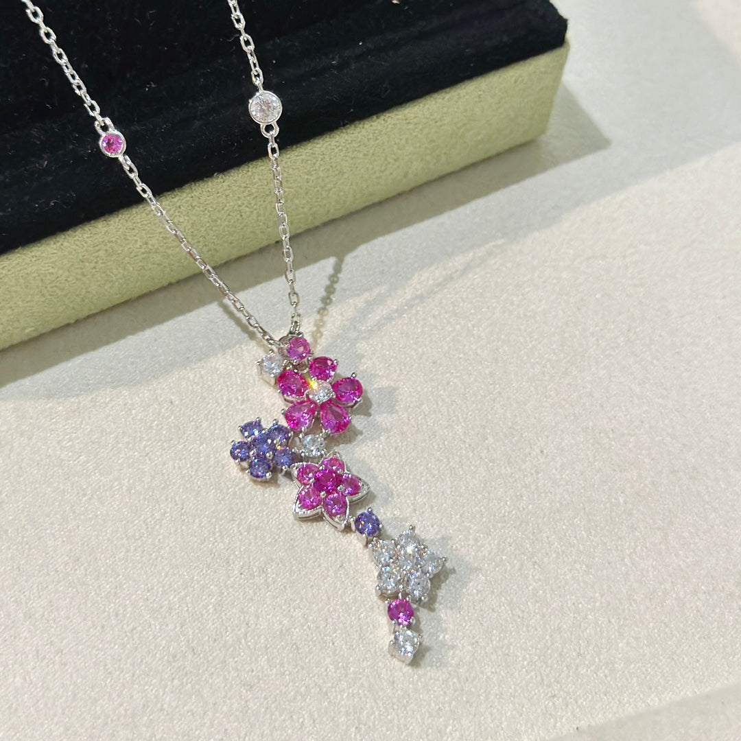 Folie Des Prés Pendant Necklace