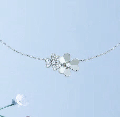 Frivole Clover Clover Necklace