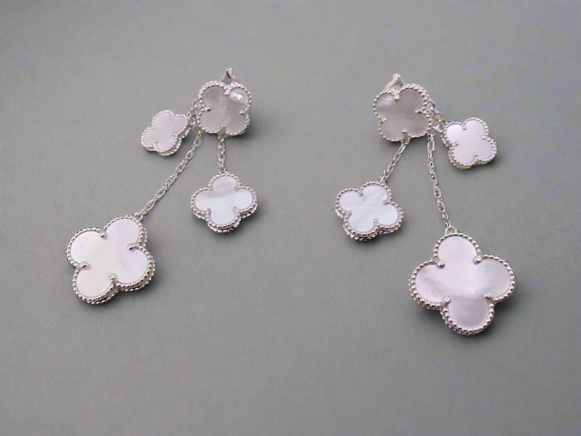 Magic Alhambra Four Motifs Earrings